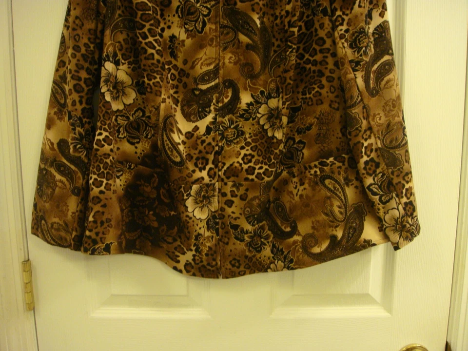 Woman's Notations Leopard Floral Print Brown & Black Jacket Size 1X - Image 4 of 4