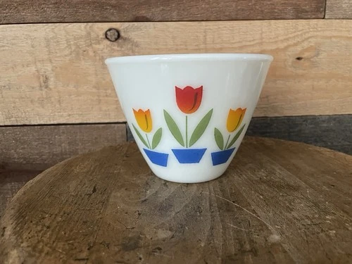 1940’s Vintage Fire King Tulip Bowl by Anchor Hocking 4" high x 5.5” wide