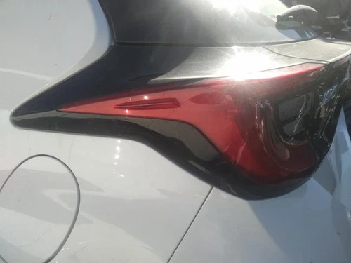 81561K0040 Piloto Trasero Izquierdo para TOYOTA YARIS (XP21) 2020 2884826 - Imagen 2 de 10