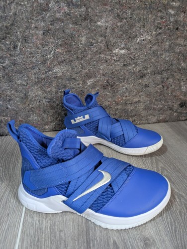 Mens Nike Lebron Soldier Basketball Shoes Royal Blue White AT3872-401 Size 6.5 - Picture 2 of 8