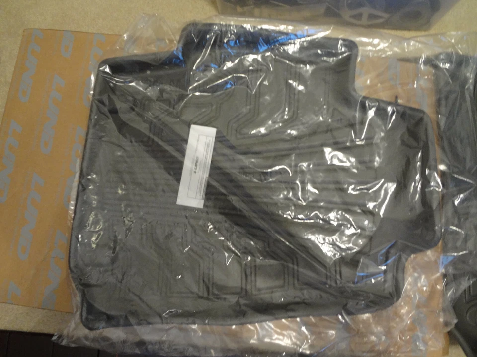 Lund Catch-It FloorMat for FRONT Only - GREY 283085-G Foto 2 de 4