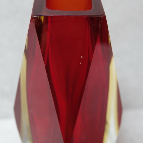 VINTAGE MURANO SOMMERSO ART GLASS FREE FORM RED & AMBER BLOCK VASE - Picture 4 of 5