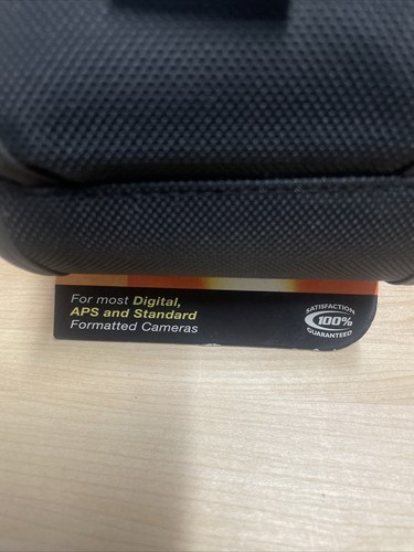 Targus Large Camera Case Fits Most Digital, APS & Standard Cameras NWT - Picture 3 of 7