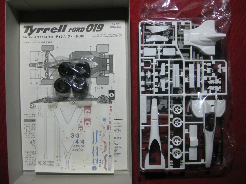 Tyrrell Ford 019 Formula 1 F1 Modeler's 1/24 Scale Model Kit Car Alesi Nakajima - Image 3 of 4