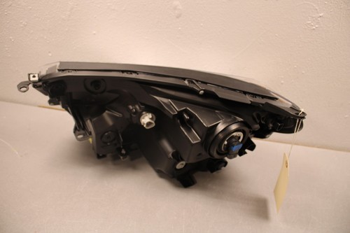 2016 2017 2018 TOYOTA RAV4 RIGHT SIDE HALOGEN HEADLIGHT - Picture 6 of 12