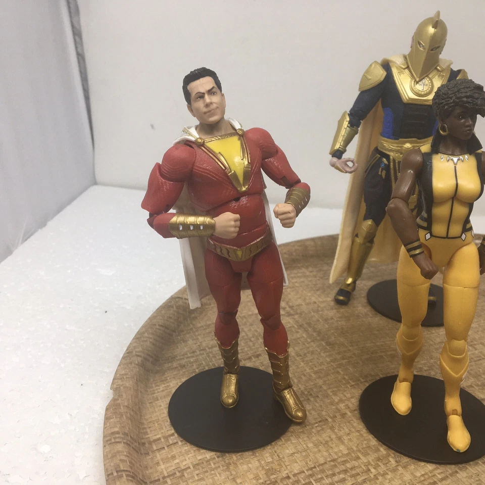 Lote de 6 figuras sueltas de cómics de Justice Society JSA DC Shazam Black Adam Vixen Ray Foto 4 de 4