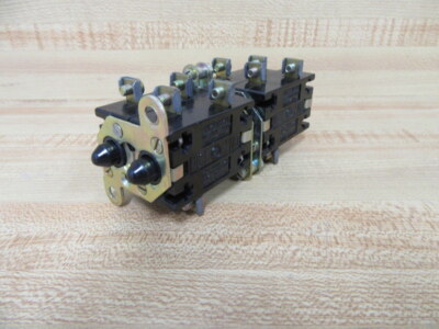 General Electric CR2940U207 Tandem Contact Blocks