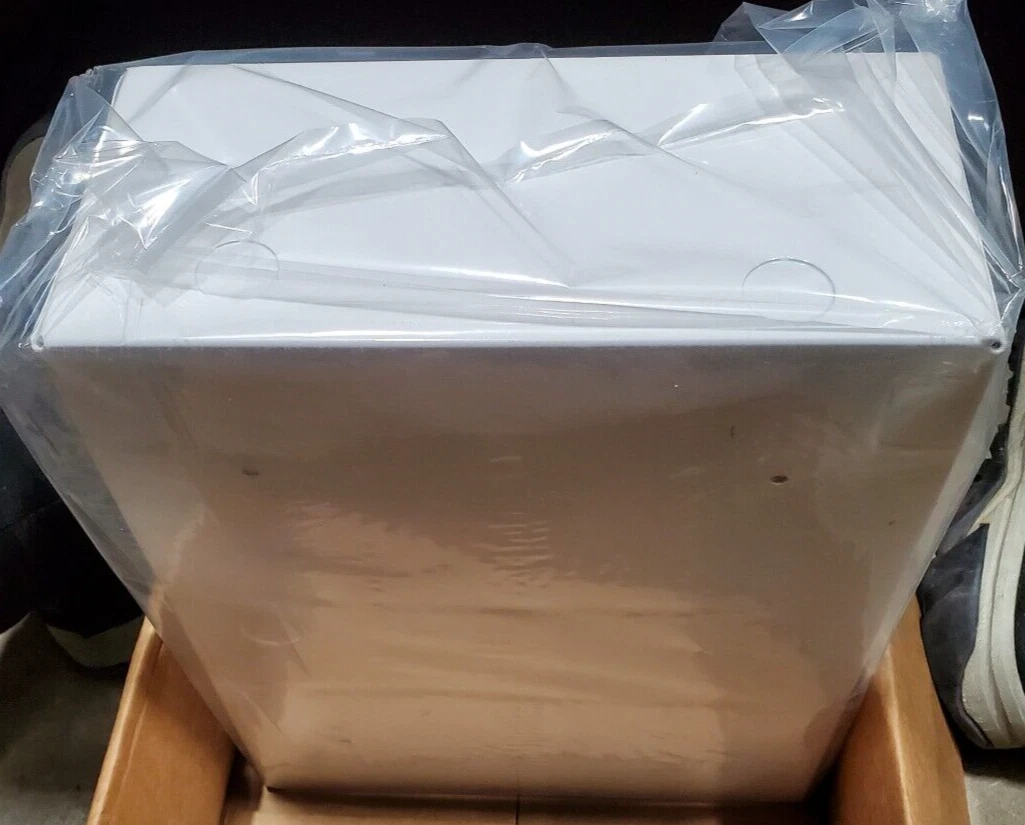 NEW* Cadet Heater Wall Surface Mount Can White CCSMW - 69111 | eBay