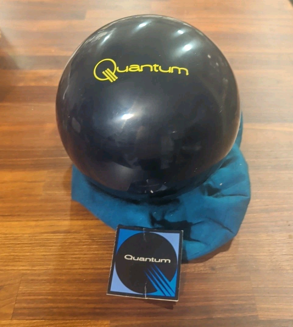 Quantum Midnight Blue  BOWLING  ball 16 lb Undrilled  New Ol