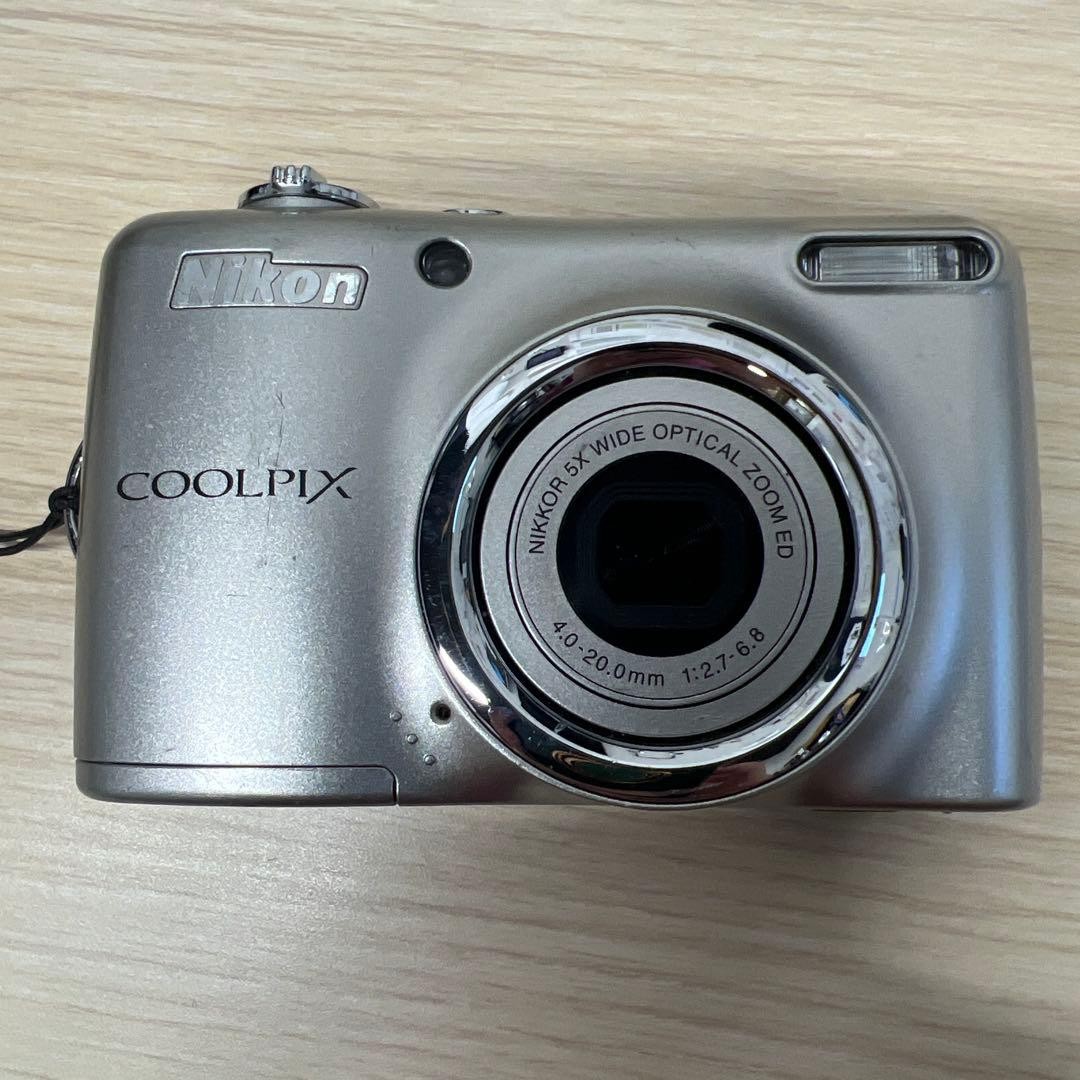 【H2074】 Nikon COOLPIX L23 ニコン クールピクス Nikon COOLPIX L23 Compact Digital Camera 5x Optical Zoom 2.7 Inch