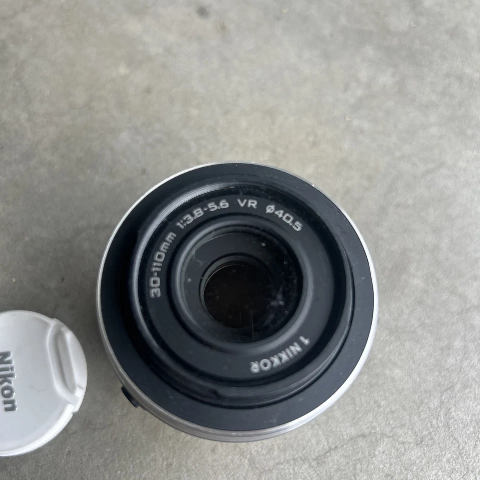 Nikon Camera Lens VR Nikkor 1 30-110mm F3.8-5.6 Telephoto Zoom Lens White - Image 2 of 4