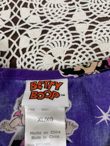Betty Boop Halloween Scrub Top Women's XL Purple Medical Nurse Witch Pumpkin - Picture 10 of 10