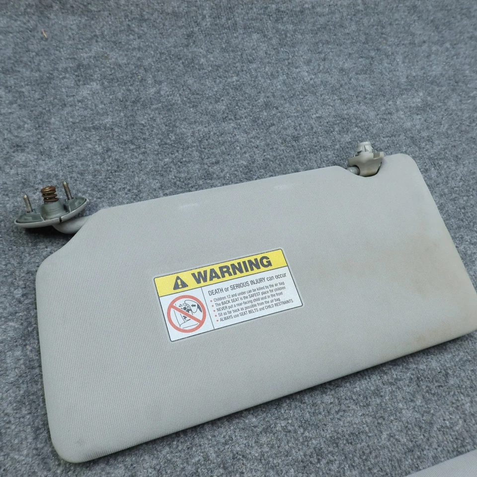 03-06 Honda Element Driver & Passenger Side Sun Visor Pair Set Gray Cloth - Image 4 of 4