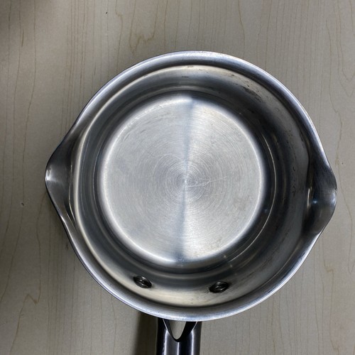 Sartén para salsa de acero inoxidable Wearever con tapa 10t/.95L - Imagen 3 de 11