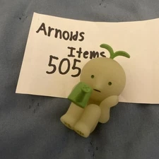 SMISKI Sunday Series “Gardening” Watering Can Plant Smiski. Free Shipping