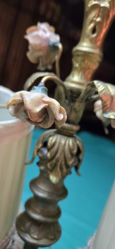 Vintage Colonial Premier brass & porcelain Double Armed Boudoir Lamp - Picture 18 of 20