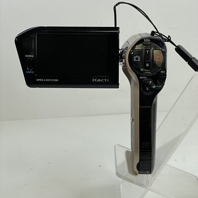 Sanyo Xacti VPC-HD700 7.1 MP 720p Camcorder - READ!! - (G16:3) | eBay