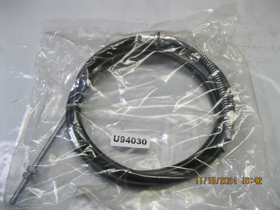 Carquest Wearever Brakes BCA94030 - Parking Brake Cable, Rear Right Foto 2 de 4