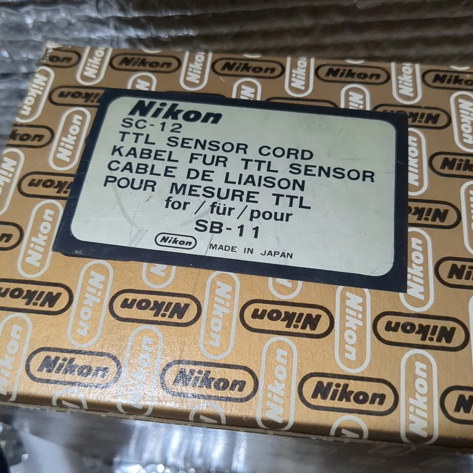 Nikon SC-12 TTL Flash Sensor Cord Connector for SB-11 & SB-14  NEW/BOXED - Image 2 of 4