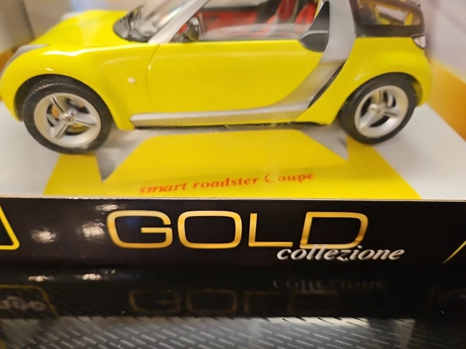 Burago 1/18 Smart Roadster Coupe(SUPER RARE Yellow Coupe) - Image 2 of 4