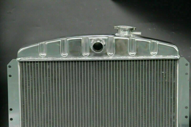 KKS 3 行散热器 49 50 51 52 53 54 雪佛兰 Bel Air Fleetline Styleline 豪华 V8 — 第 2/4 张图片