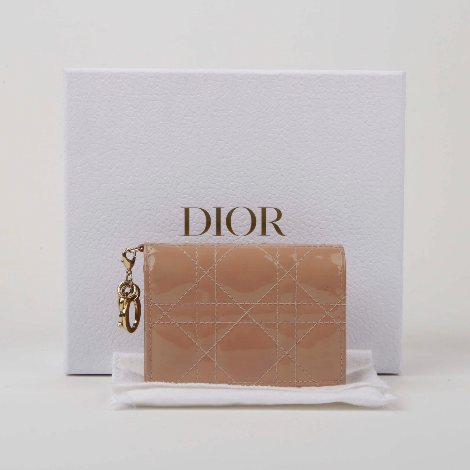 Portefeuille compact femme cuir cannage verni Dior Mini Rose de Vent S0178OVRB