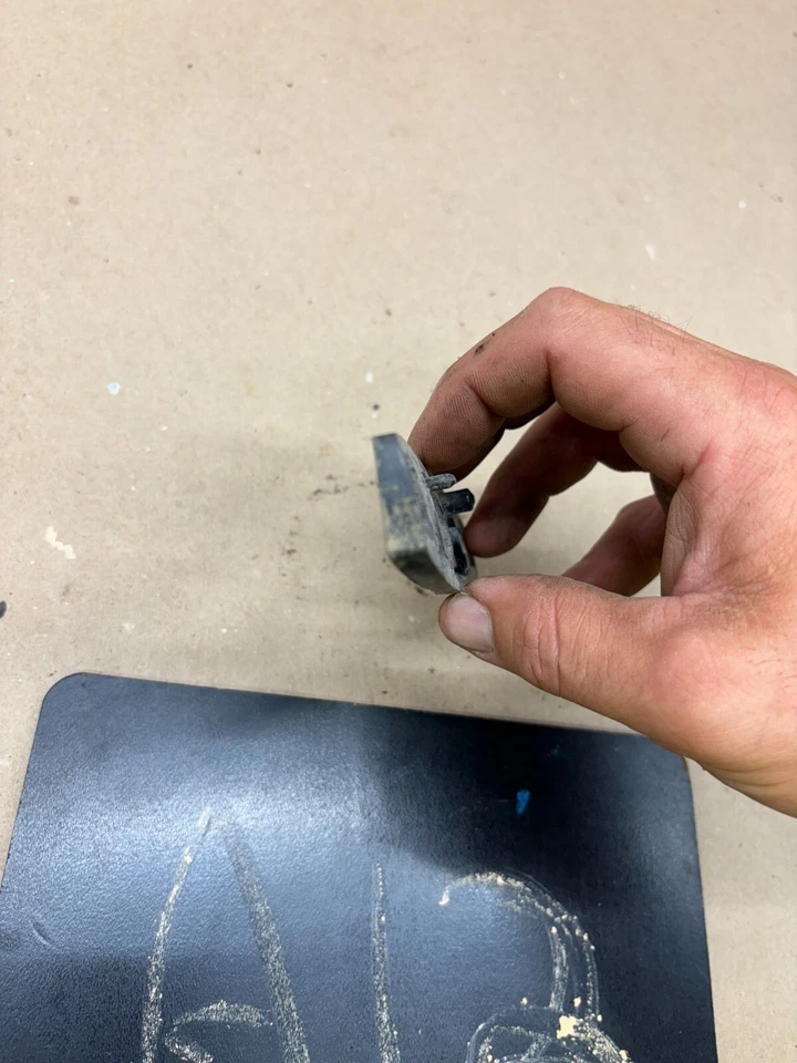 1 USED SIDE MIRROR GASKET MOUNT SHIM CAMARO NOVA IMPALA CHEVELLE GTO 9829667 OEM - Image 4 of 4