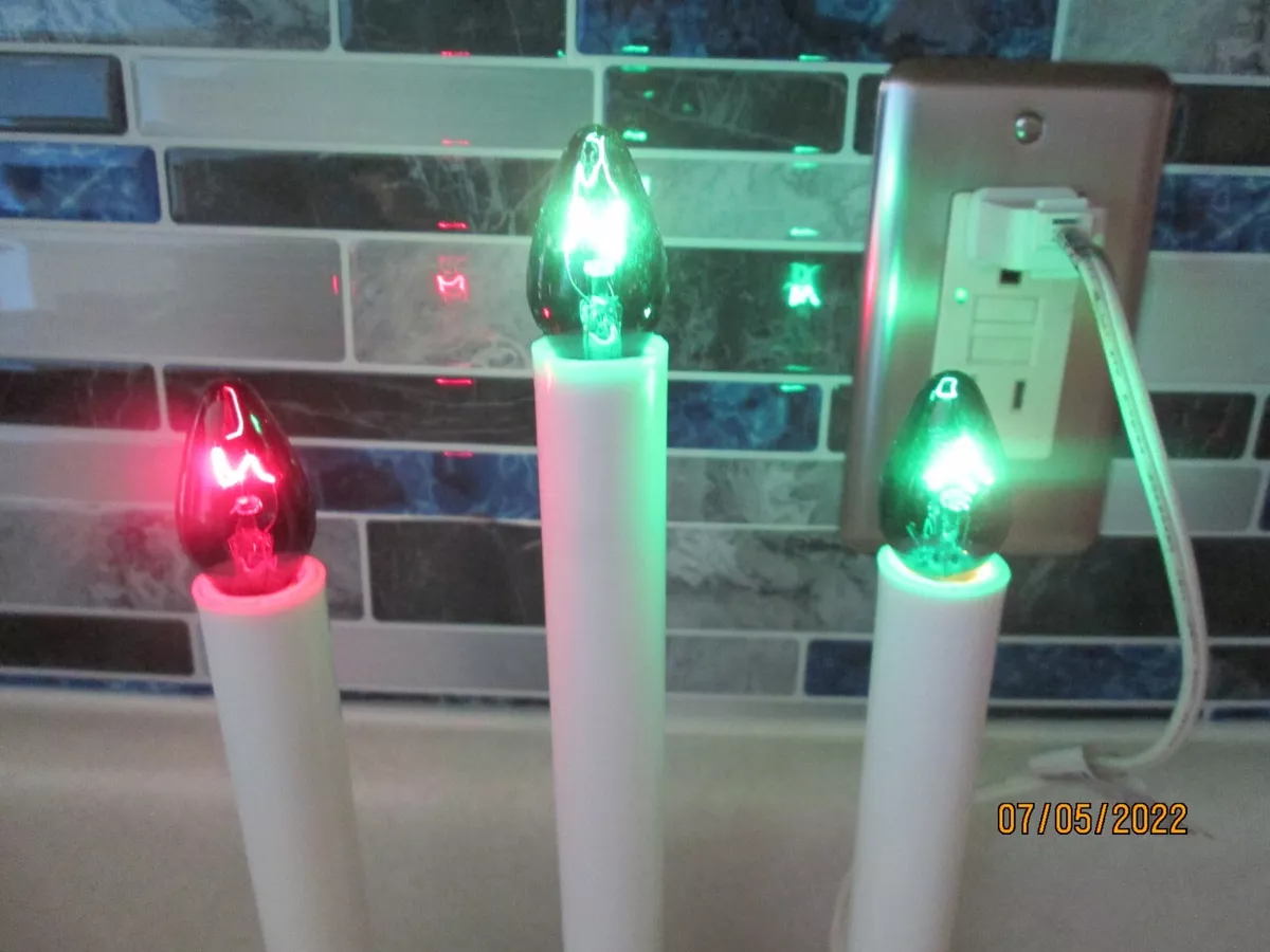 11 VINTAGE CANDLE LIGHT PLASTIC TAPERS BATTERY ELECTRIC CHRISTMAS LIGHTS