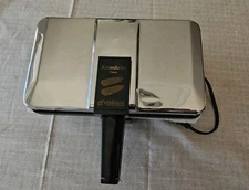 VillaWare Krumkake Baker Model 3900 Norwegian Cookie Maker Iron Electric 750W