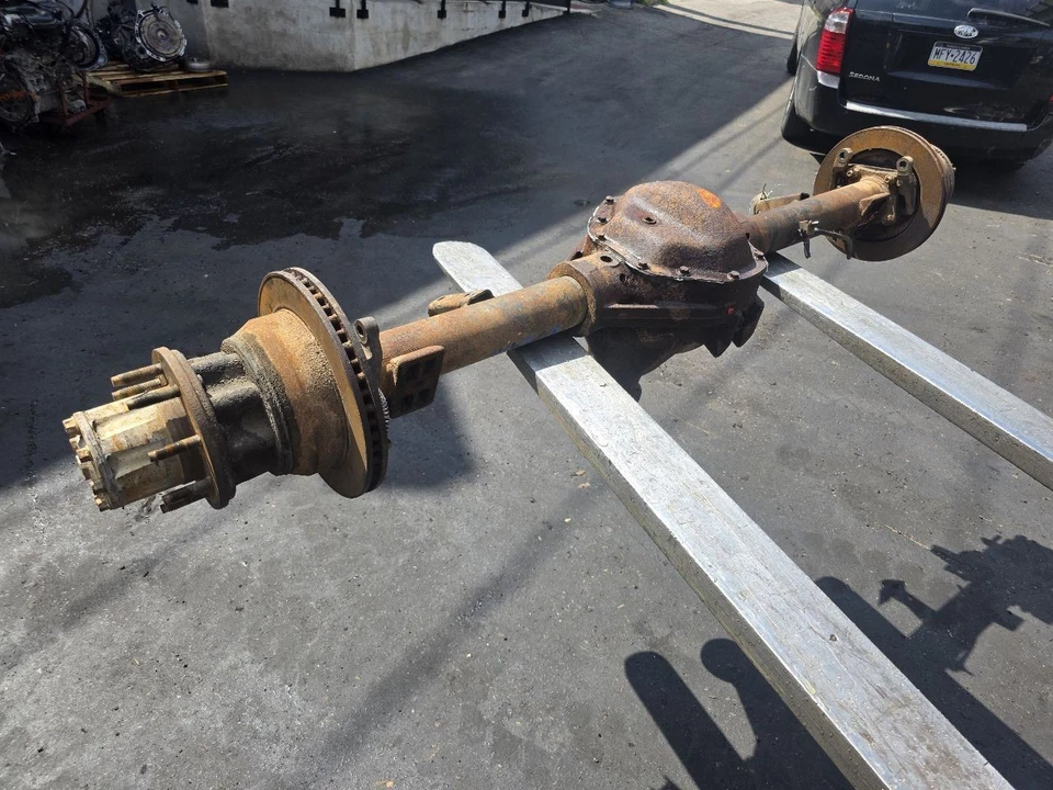 Rear Axle DRW 10.50" Ring Gear Disc Brakes Fits 99-07 FORD E350 VAN 644446 Foto 3 de 4