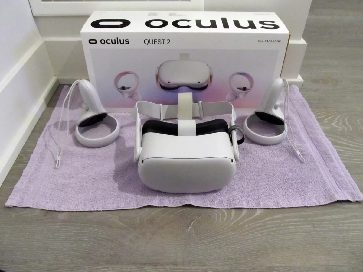 Meta - Oculus Quest 2 Advanced All-In-One Virtual Reality Headset