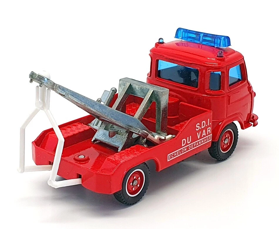 Solido Toner Gam I 1/50 Scale 2102 - Renault Saviem SG4 Pompier Tow Truck - Red - Image 2 of 4