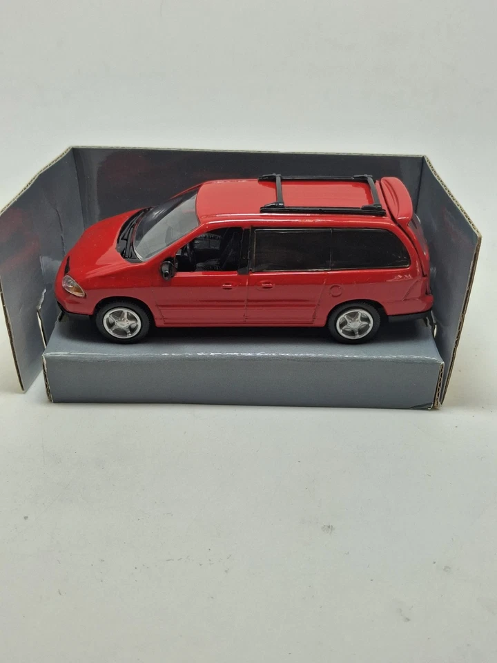 Ford Windstar Se Sport Mondo Motors scala 1:43. Nuova, vintage. - Immagine 3 di 4