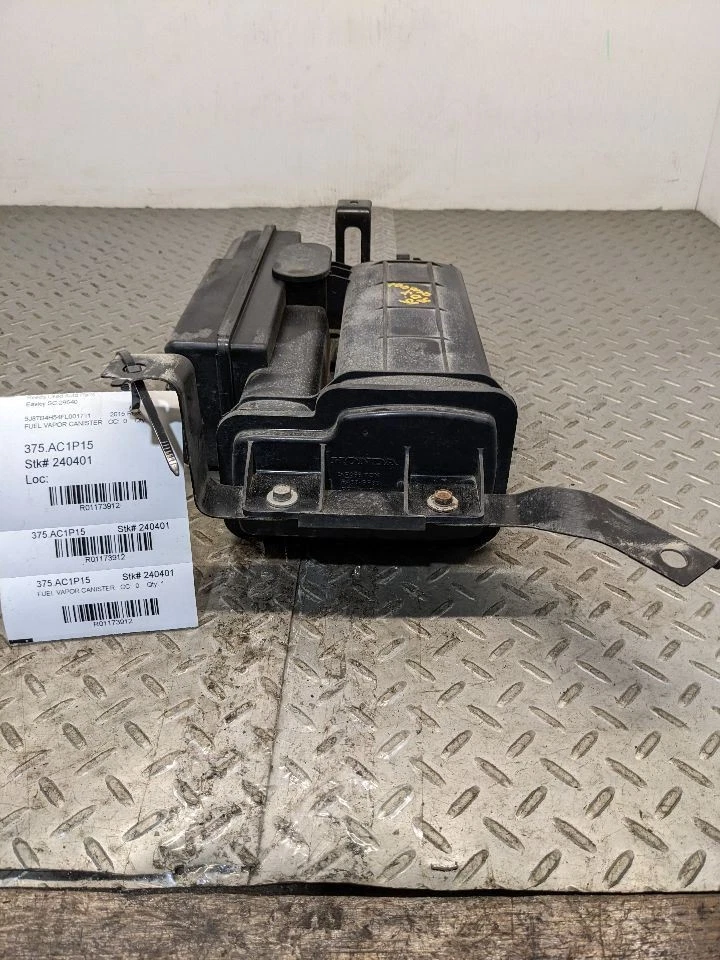 Acura RDX 2013-2018 bote de carbón evap de vapor de combustible OEM 1173912 Foto 2 de 4