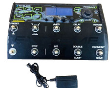 TC HELICON VoiceLive3 Extreme Vocal Effects F...
