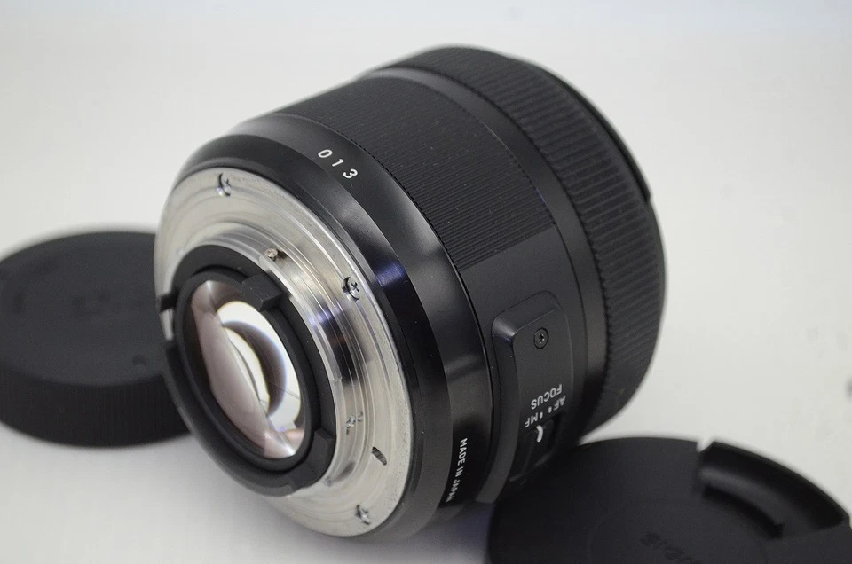 [Mint] SIGMA Art 30mm F1.4 DC HSM Lens for Nikon F Mount w/ Box #251129v - Image 3 of 4