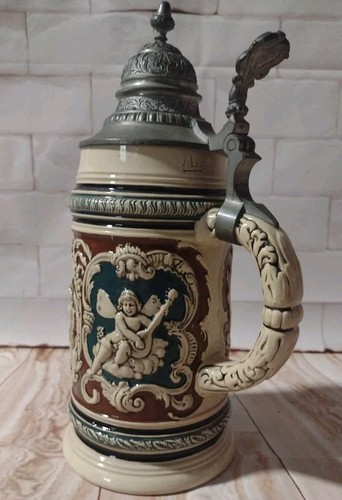 Vintage German Lidded Beer Stein Tavern Scene "Geh Setz'diher " Collectors Item - Picture 6 of 8
