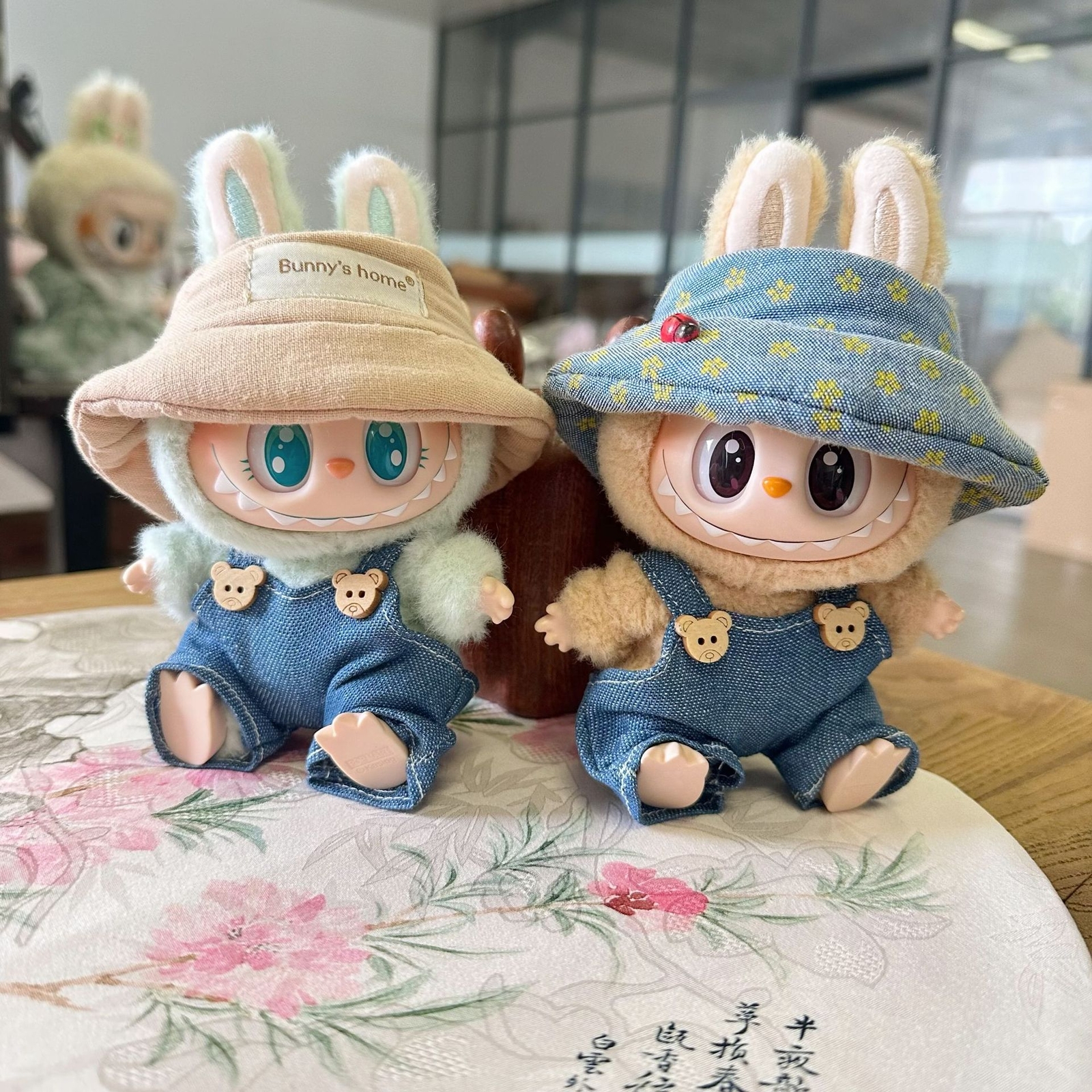 Stylish jumpsuit Clothes set for the Monsters LABUBU  Doll Replacing hat No Toys-image