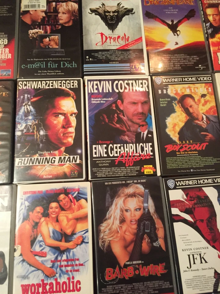 VHS Videokassetten Konvolut 20 Stück Bond Dracula JFK Mr. Bean Stargate gut erh. - Bild 4 von 4
