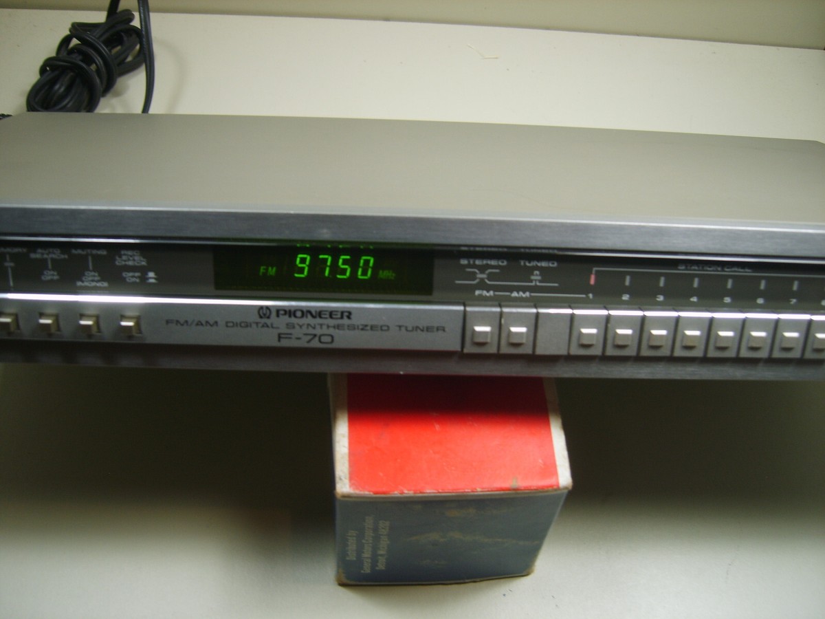 Pioneer F-70 FM AM Digital Synthesizer Tuner with manual | eBay