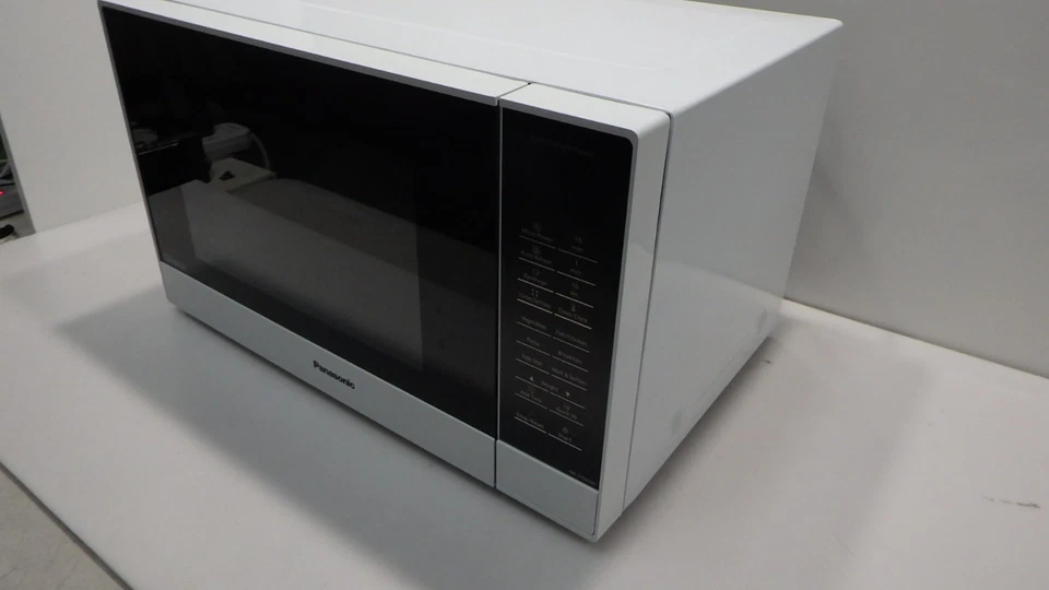 Panasonic NN-ST64JWQPQ 32L 1100W Inverter Microwave Oven - White (Faulty) - image 4 of 4