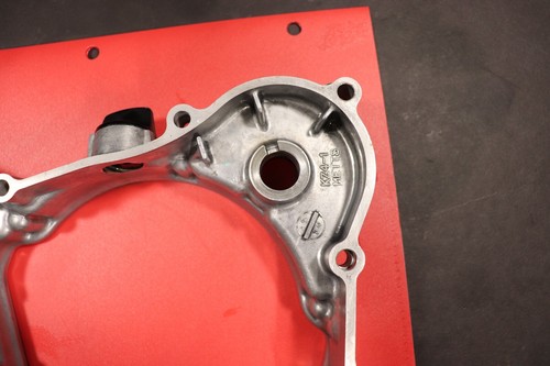 1998 Honda Cr125r Right Crankcase Inner Clutch Cover - Picture 9 of 9