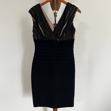 Adrianna Papell Size 6 Black V-Neck Sleeveless Beaded Bandage Sheath Dress