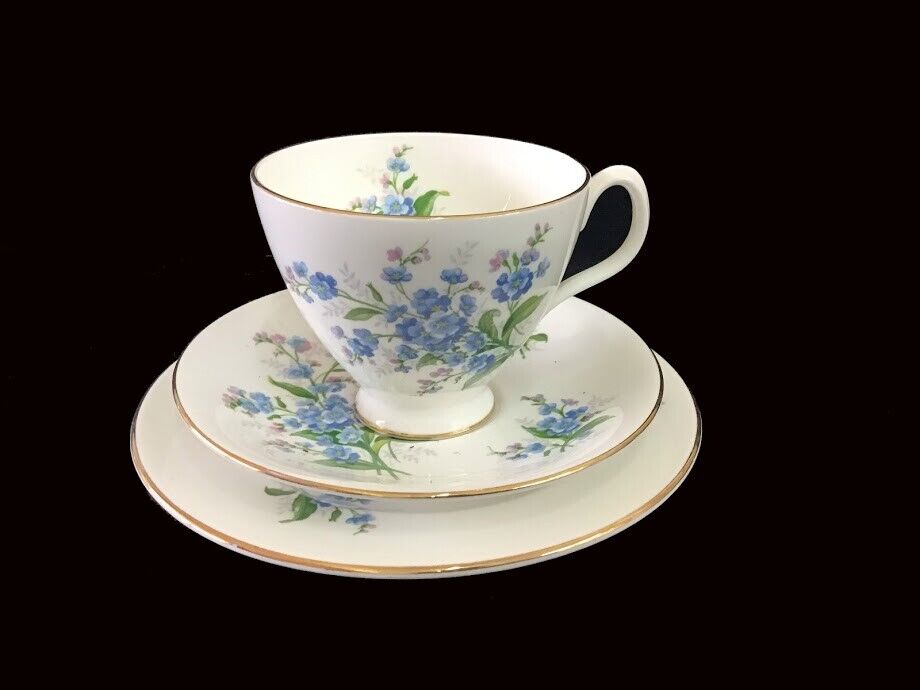 ROYAL ALBERT FORGET-ME-NOT トリオ カップ&ソーサー プレート ROYAL ALBERT FORGET-ME-NOT トリオ カップ&ソーサー プレート