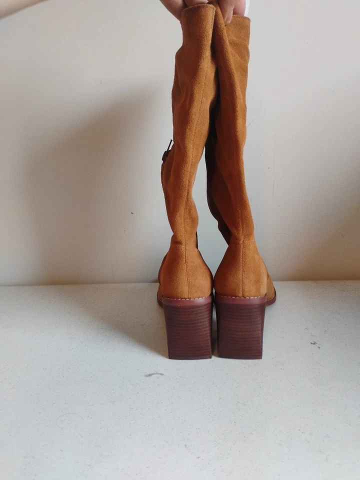 Crown 复古 CV-Ravvi 女式 7.5M 码牛皮靴 — 第 4/4 张图片