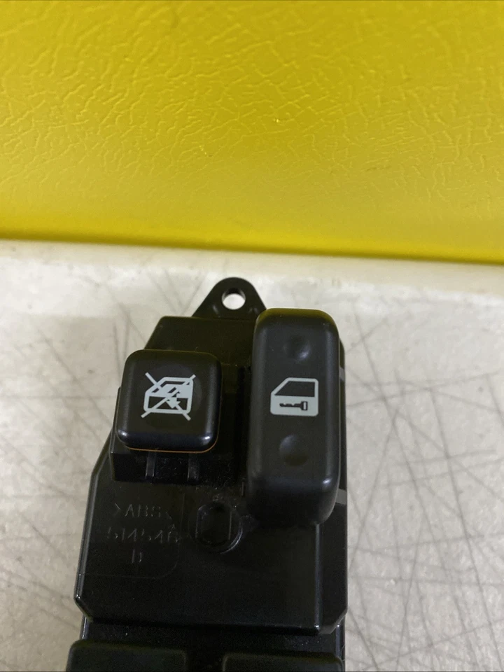 Interruptor de ventana eléctrico del lado del conductor Toyota RAV4 2000-2005 84820-42130 Foto 2 de 4