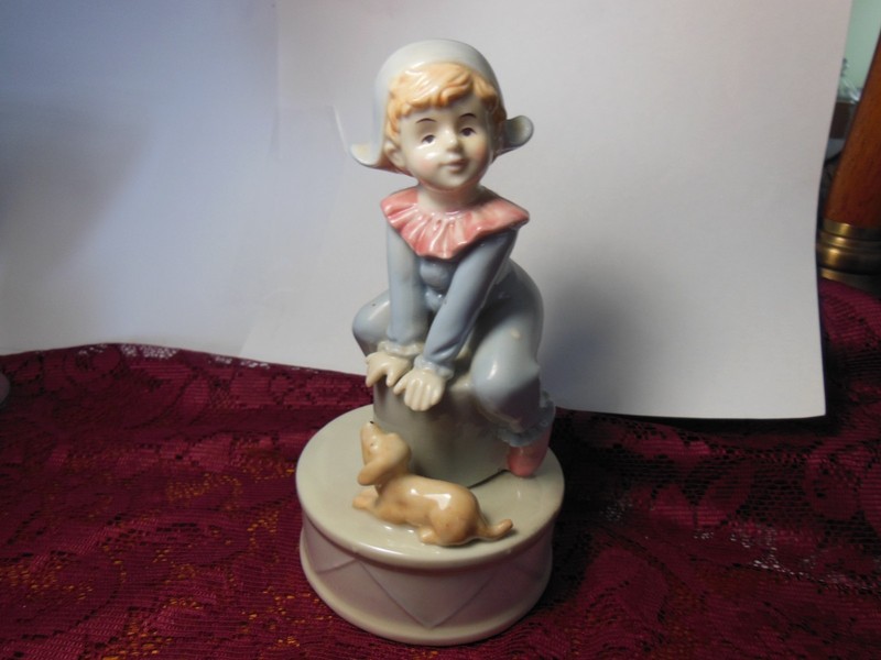 The Candy Man Can Summit Collection Boy Jester And Dog Musical Figurine Vintage