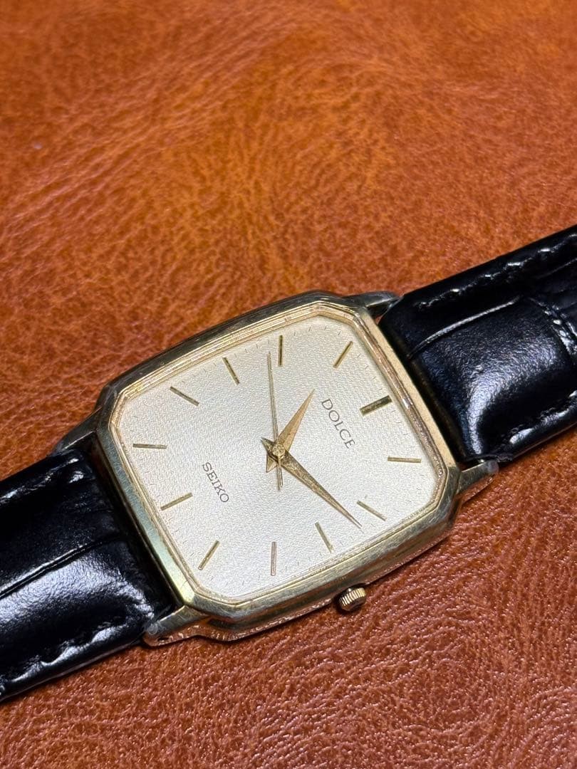 A143 Working SEIKO DOLCE Rectangular 90s - image 9
