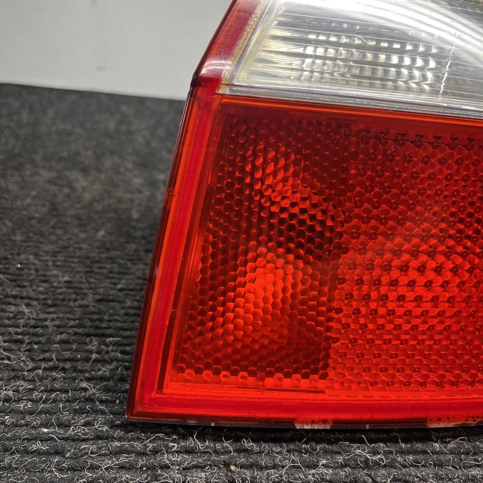 ☑️ Luz trasera derecha lado pasajero Audi A4 S4 2002-2005 sedán 4 puertas OEM Foto 3 de 4