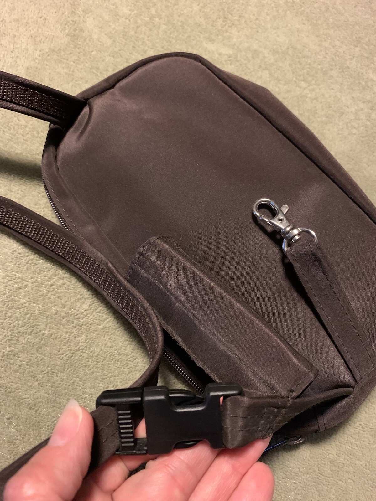 DayMakers RFID AntiTheft Brown Nylon Convertible … - image 10